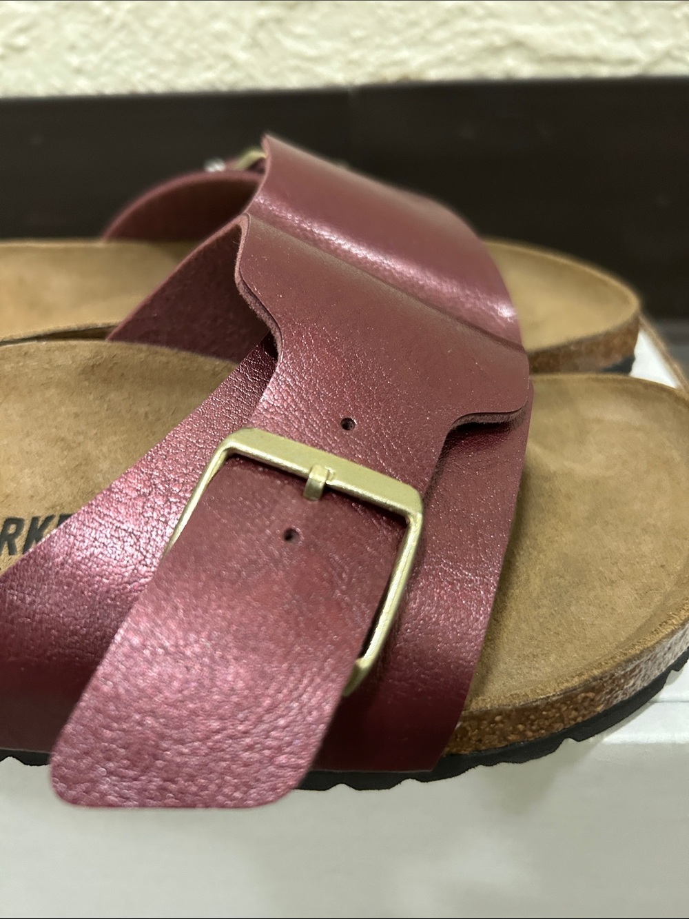 Birkenstock Catalina Grace Metallic Wine Big Buckle Sandals BRAND NEW BOX Size 9 - Picture 9 of 16